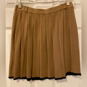Atmosphere Pleated Skirt in Camel with Black Hem